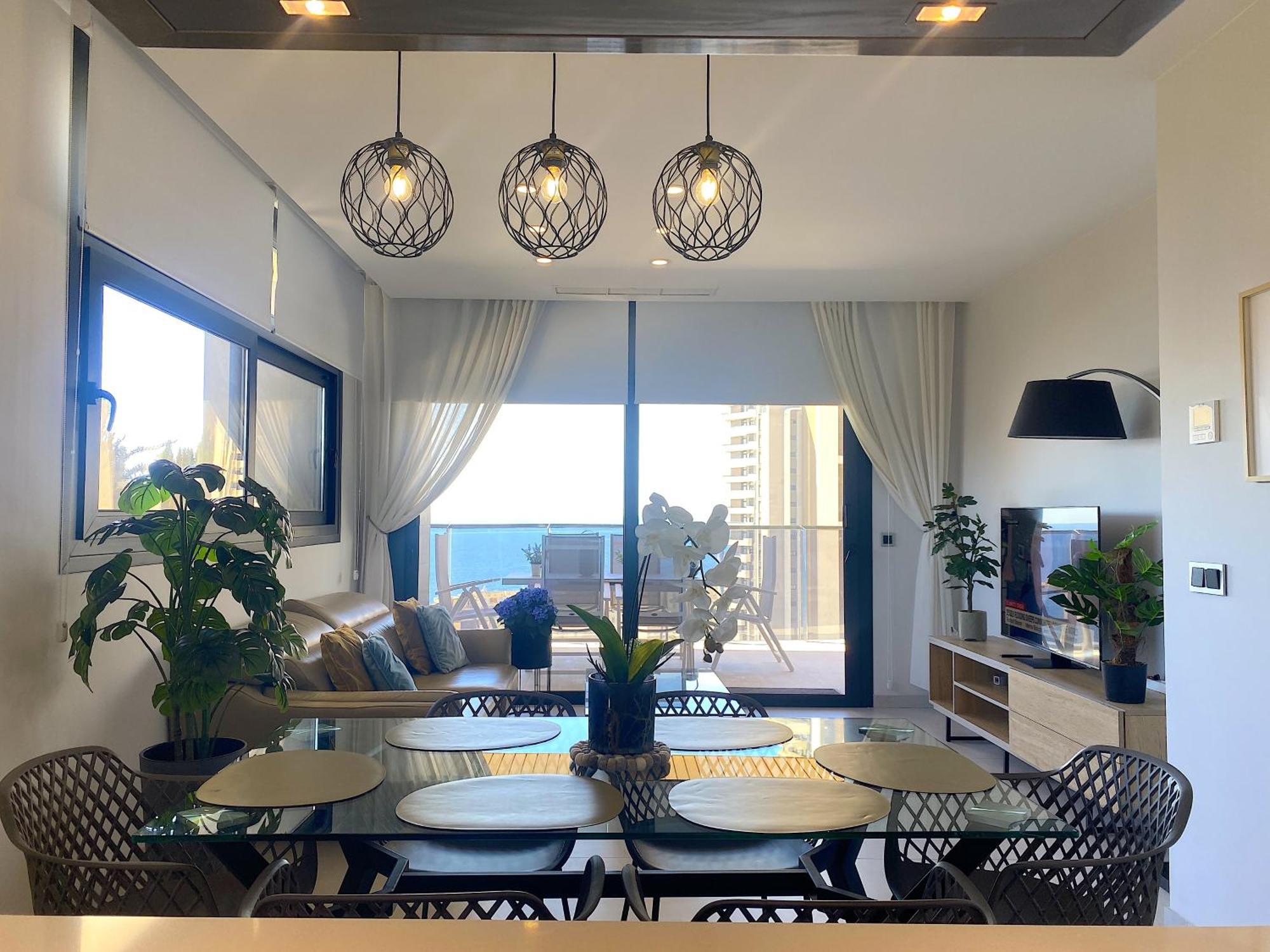 Lujoso Apartament Con Impresionantes Vistas Al Mar Benidorm Exteriör bild